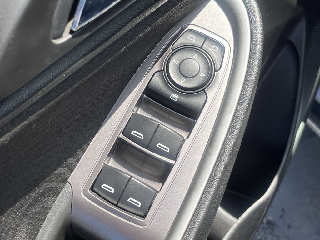 2022 Chevrolet Malibu Image 24