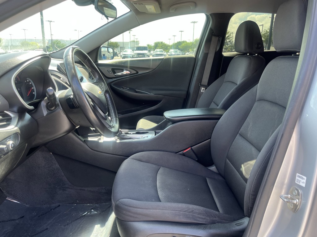 2022 Chevrolet Malibu Image 26