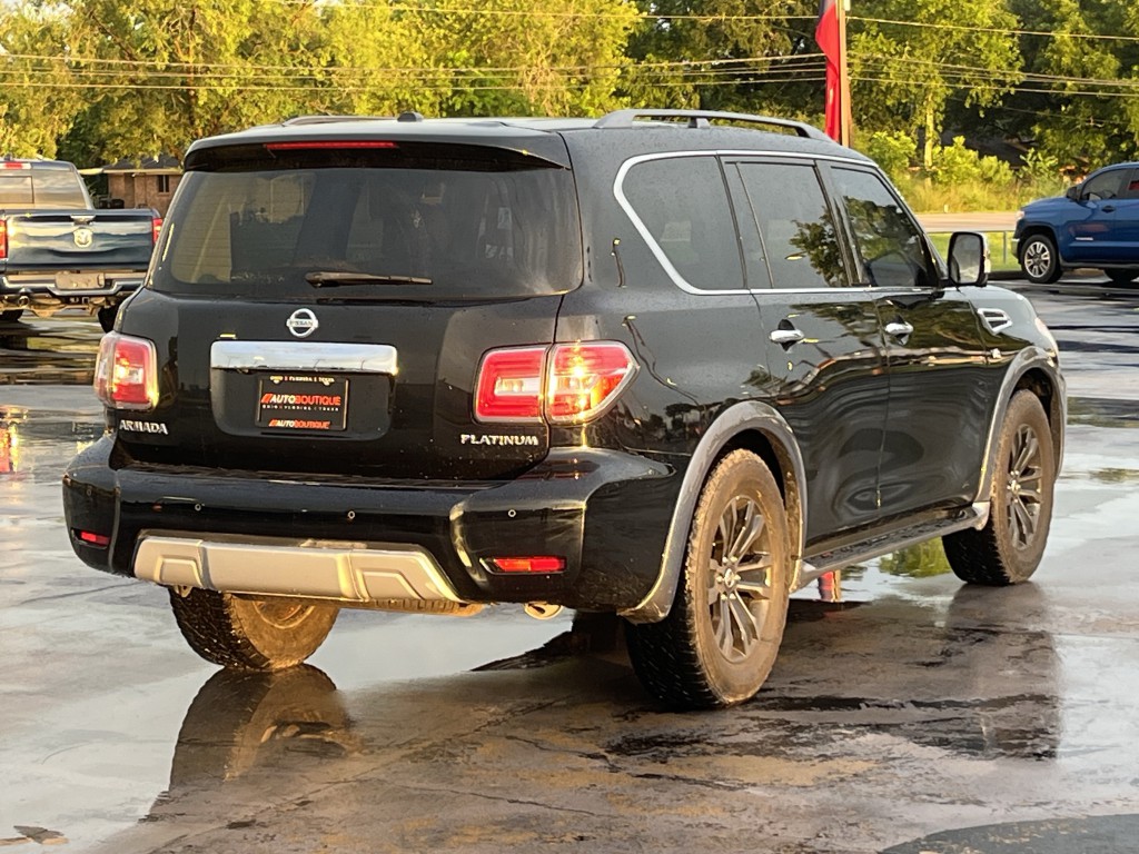 2017 Nissan Armada Image 9