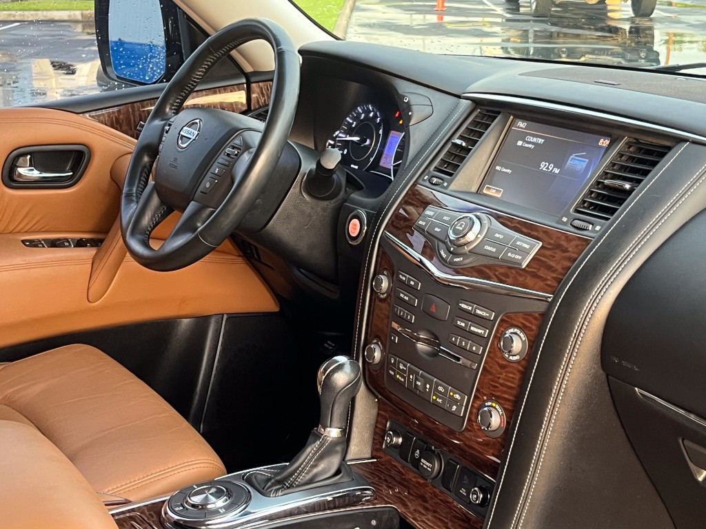 2017 Nissan Armada Image 16