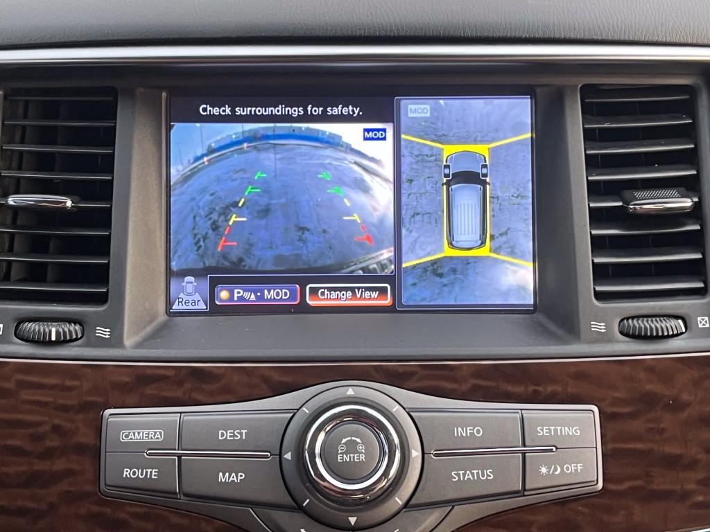 2017 Nissan Armada Image 23