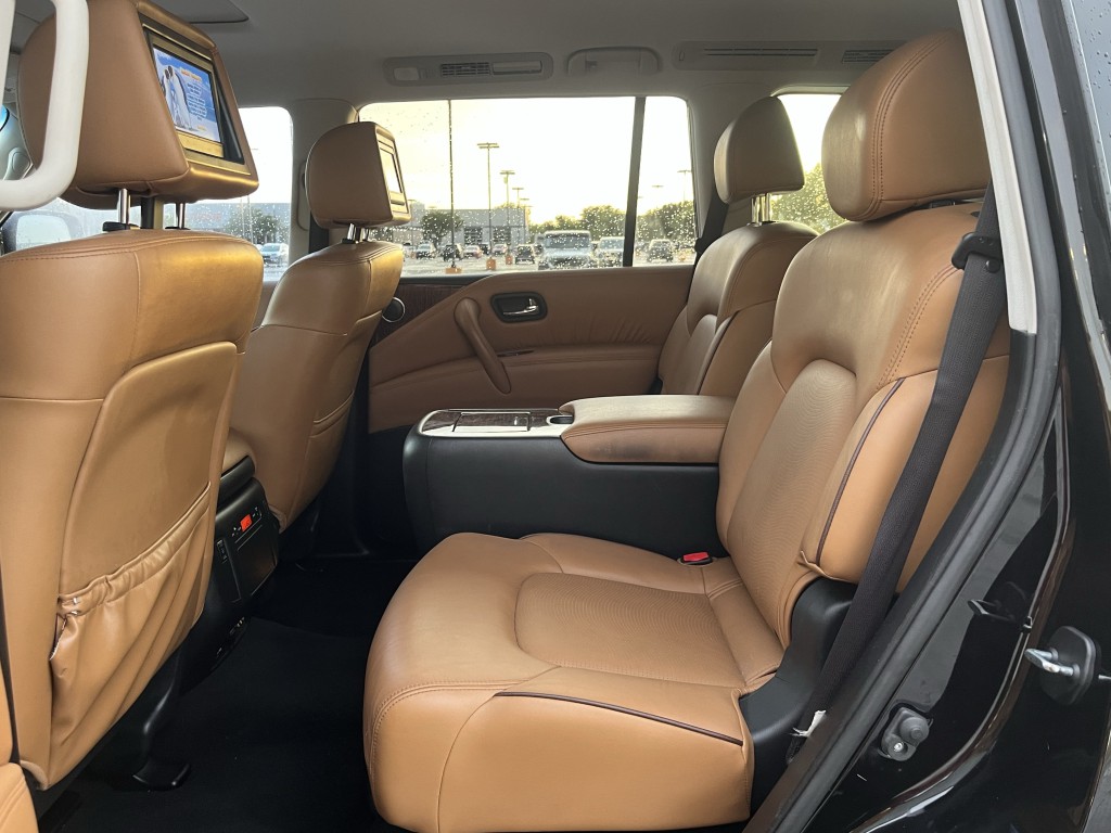 2017 Nissan Armada Image 32