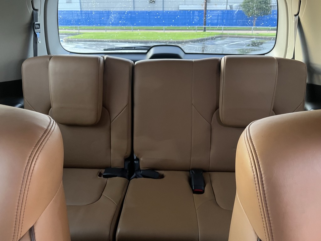 2017 Nissan Armada Image 33
