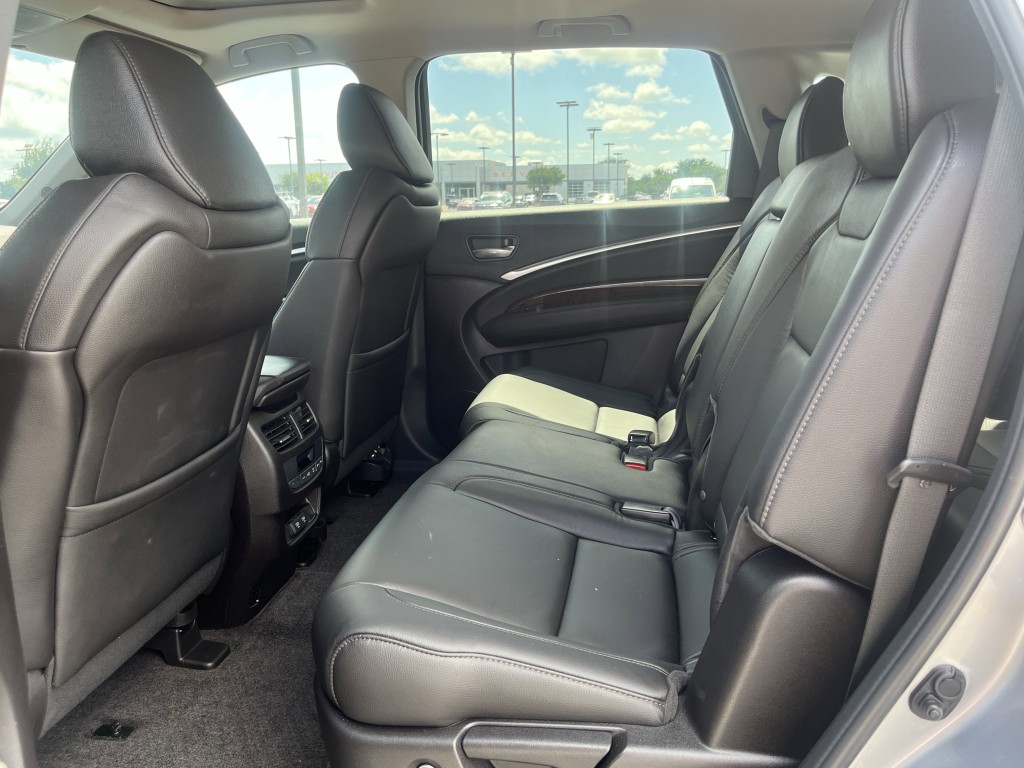 2018 Acura MDX Image 32