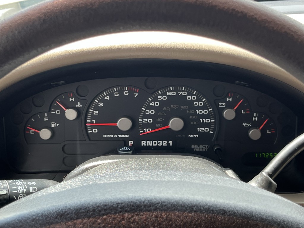 2004 Ford Explorer Image 18