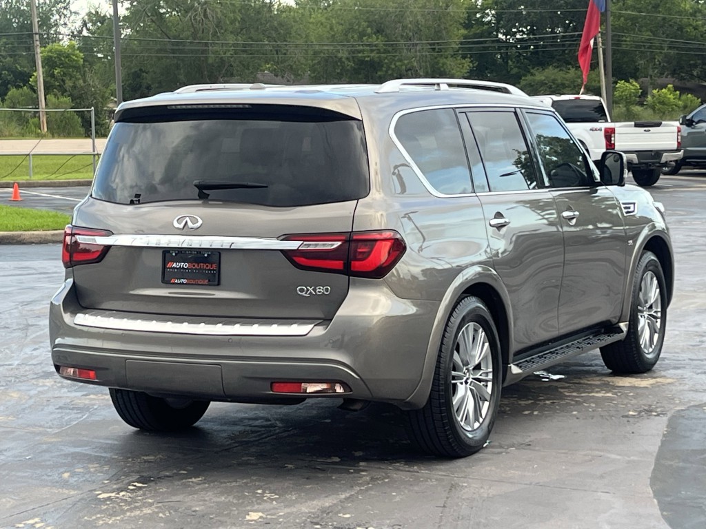 2019 INFINITI QX80 Image 9