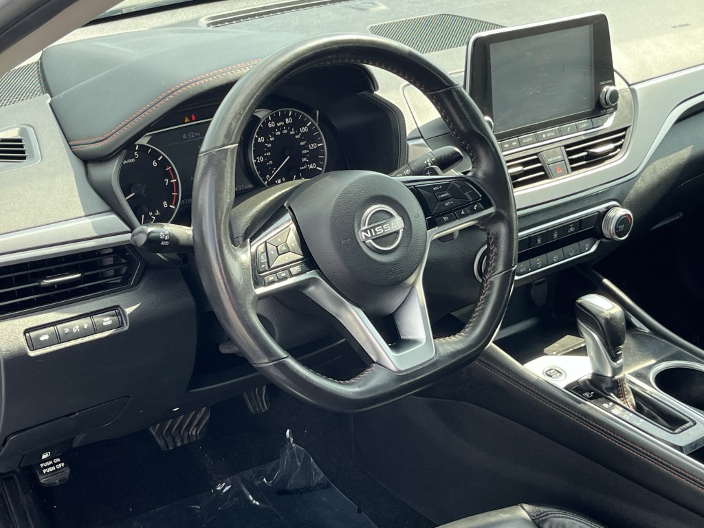 2024 Nissan Altima Image 10