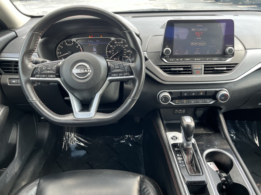 2024 Nissan Altima Image 12
