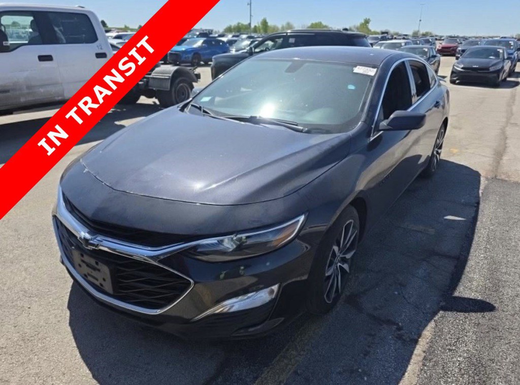 2022 Chevrolet Malibu Image 1