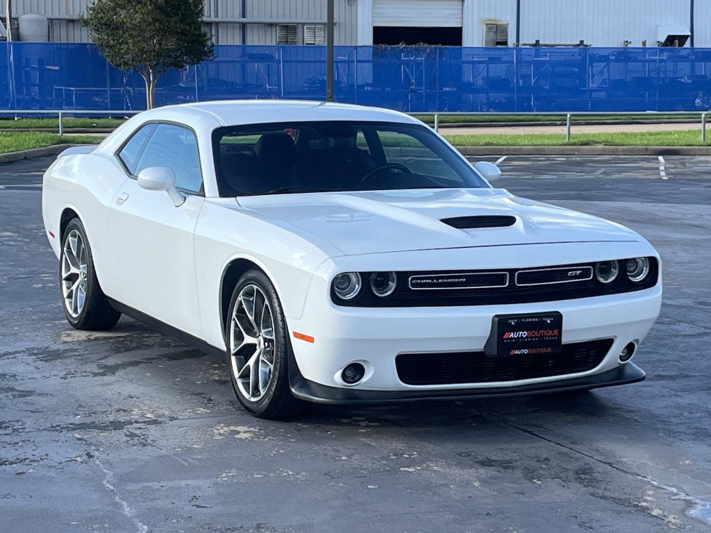 2022 Dodge Challenger Image 3