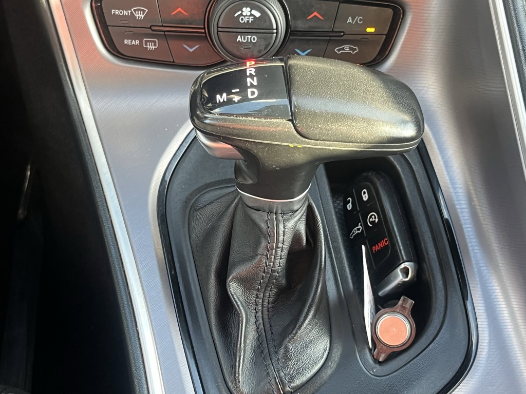 2022 Dodge Challenger Image 19