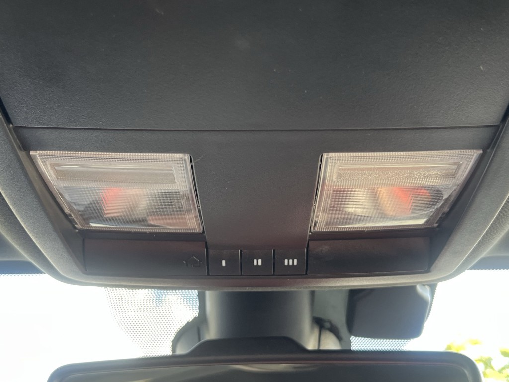 2022 Dodge Challenger Image 21