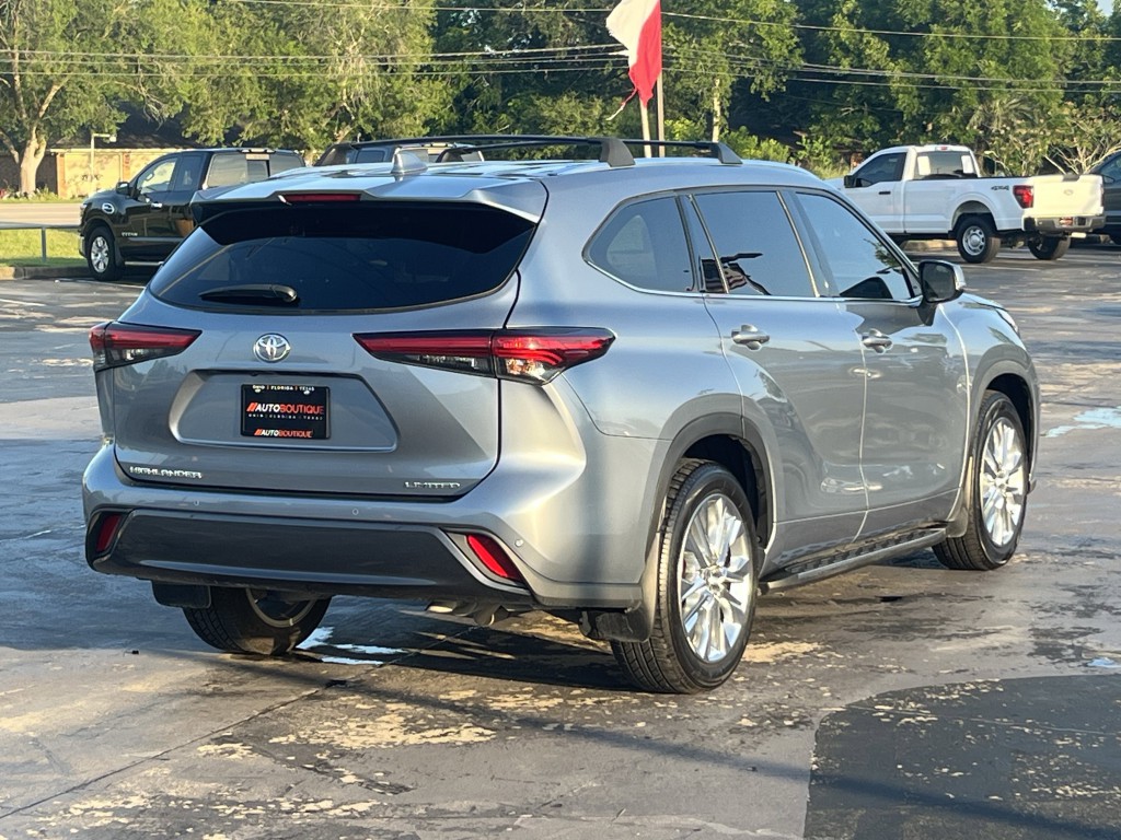 2022 Toyota Highlander Image 9