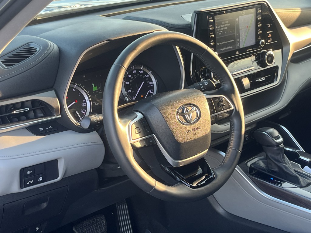 2022 Toyota Highlander Image 12