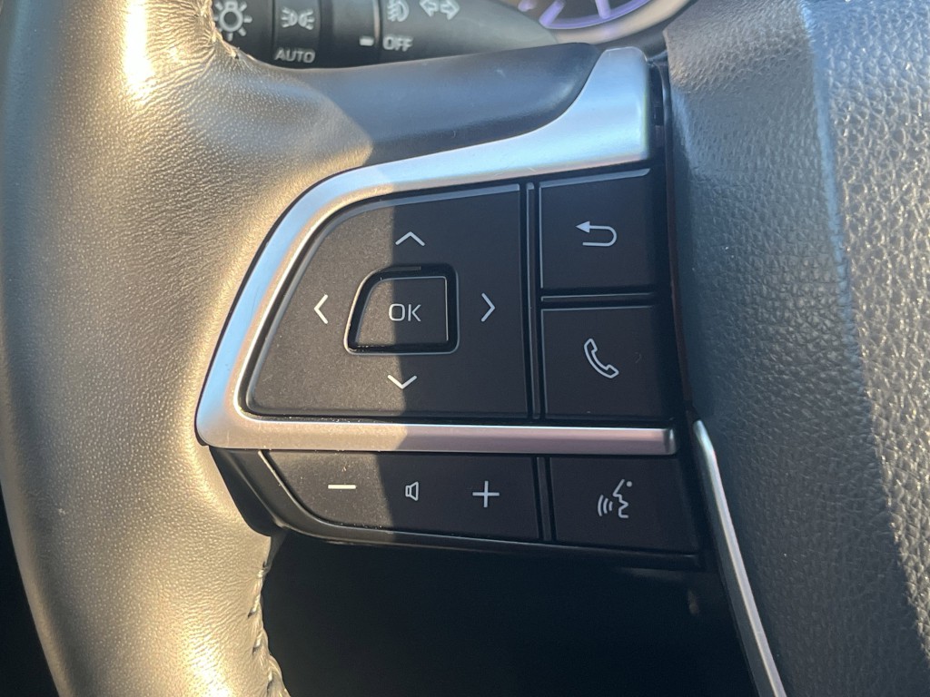 2022 Toyota Highlander Image 16
