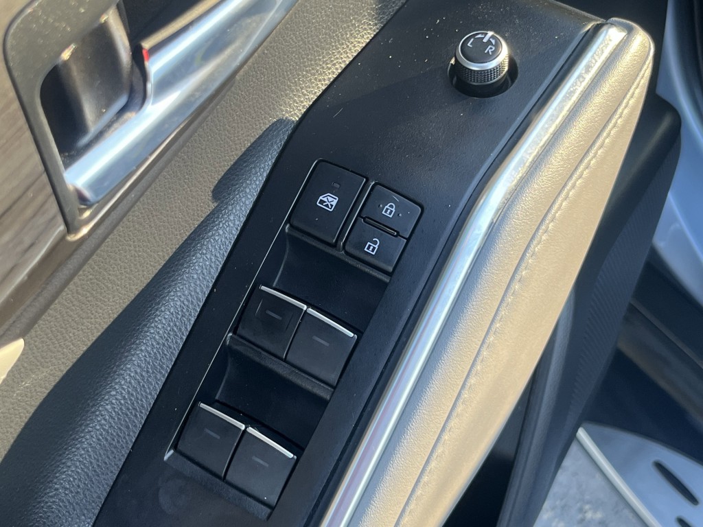 2022 Toyota Highlander Image 24