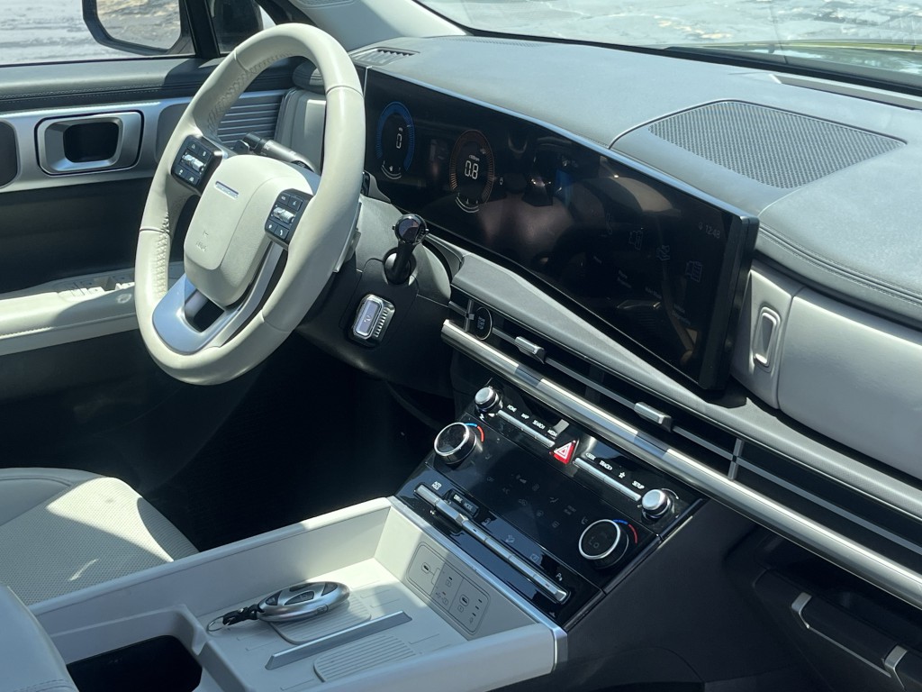 2025 Hyundai Santa Fe Image 15