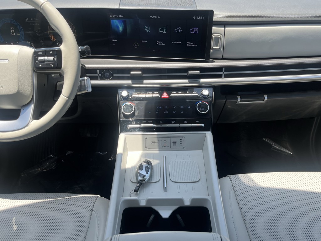 2025 Hyundai Santa Fe Image 25