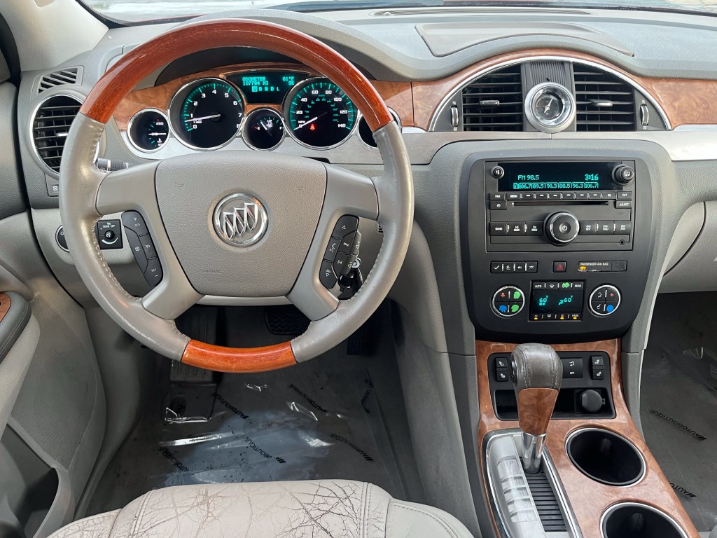 2011 Buick Enclave Image 17