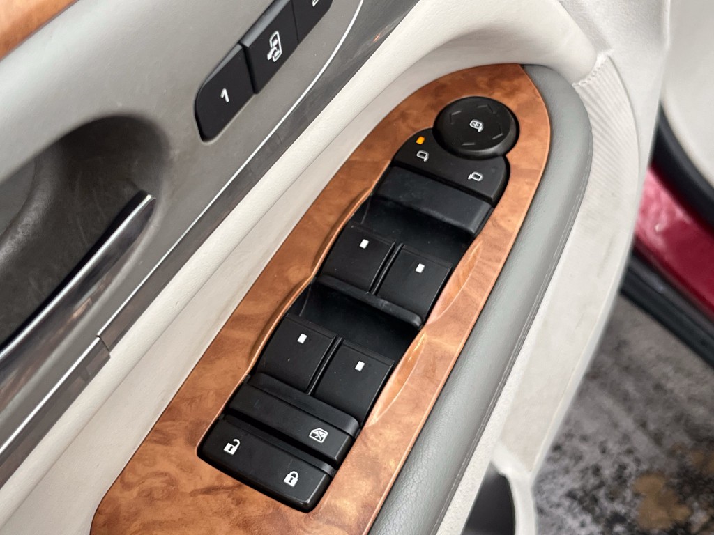 2011 Buick Enclave Image 26