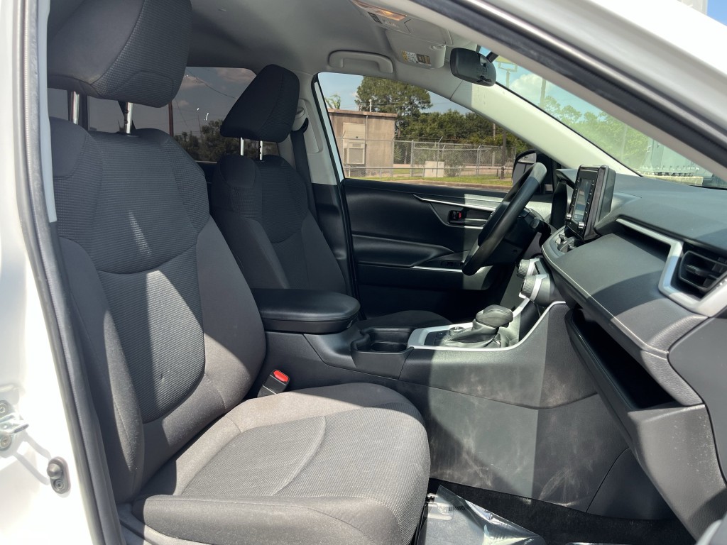 2021 Toyota Rav4 Image 28