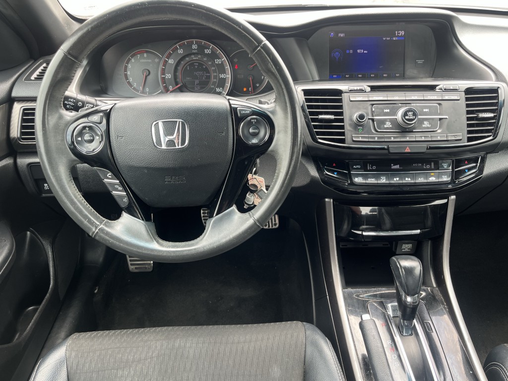 2016 Honda Accord Image 14