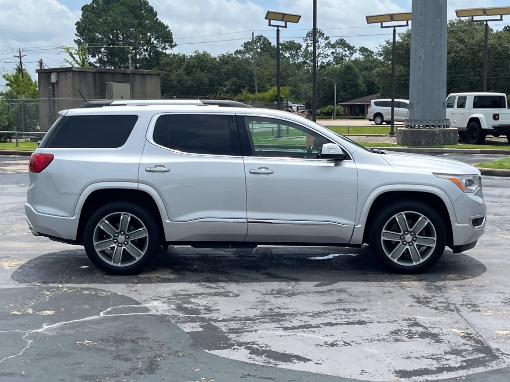 2019 GMC Acadia Image 10
