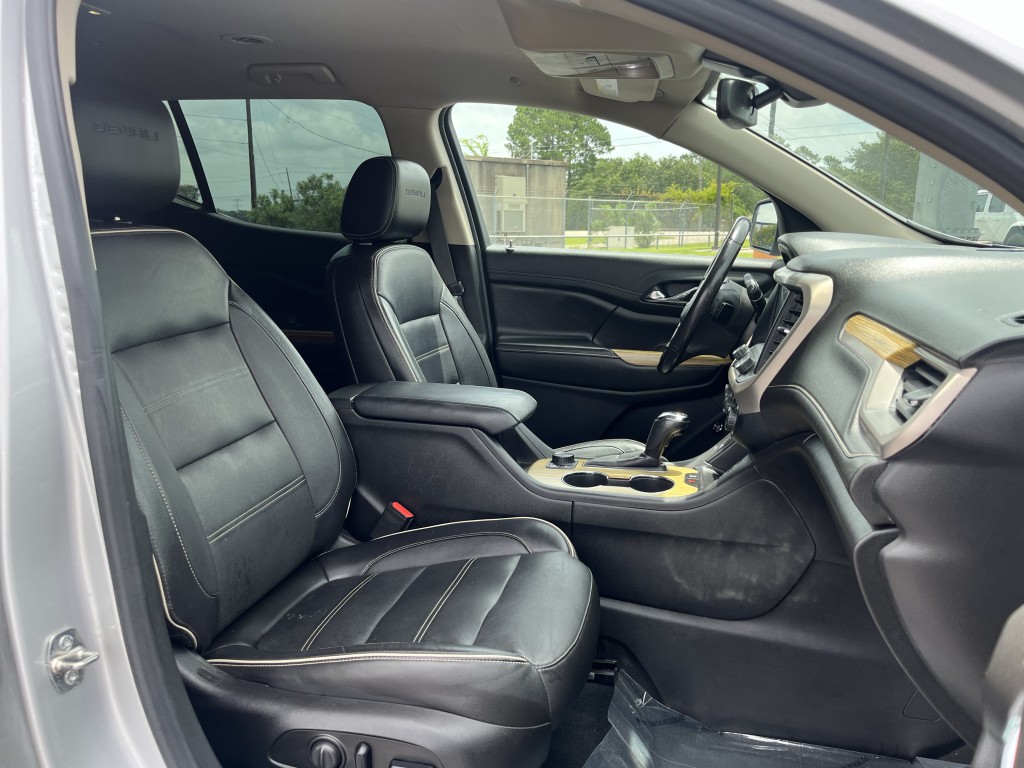 2019 GMC Acadia Image 30