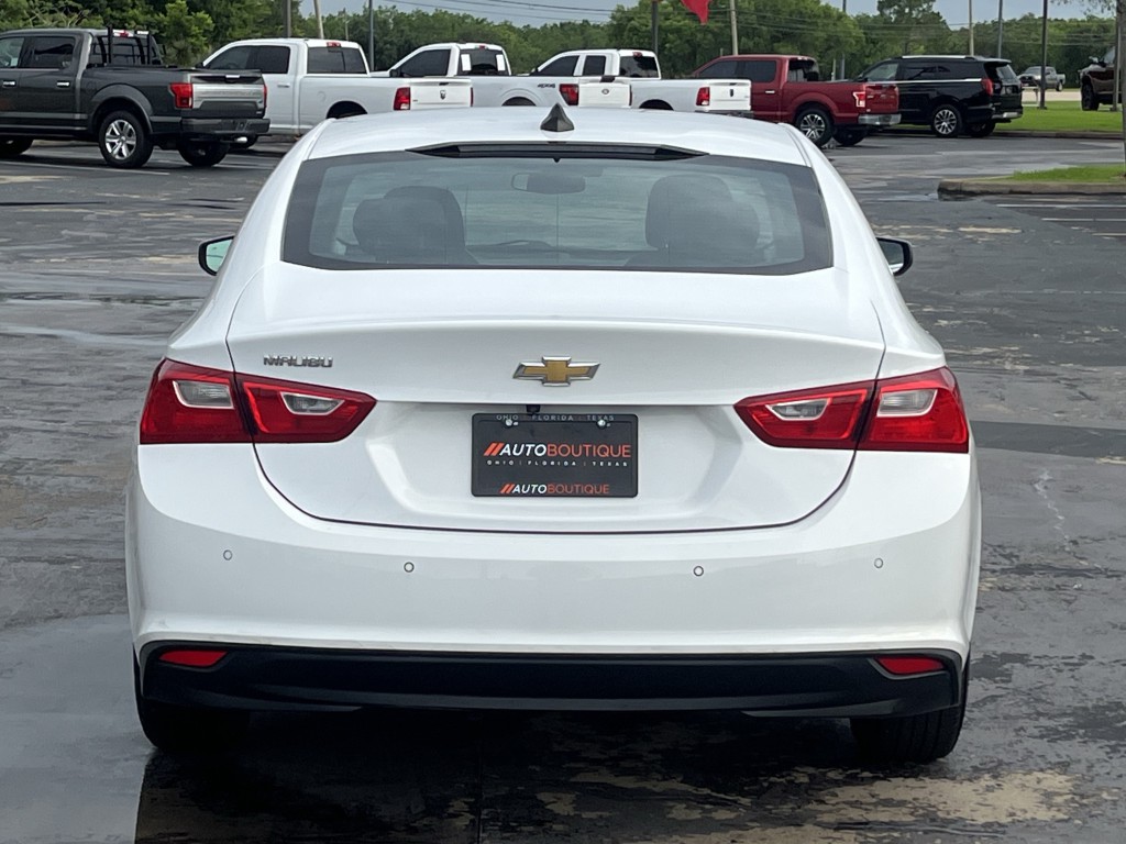 2022 Chevrolet Malibu Image 7