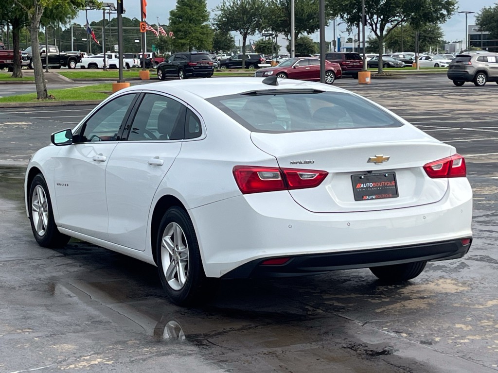 2022 Chevrolet Malibu Image 8
