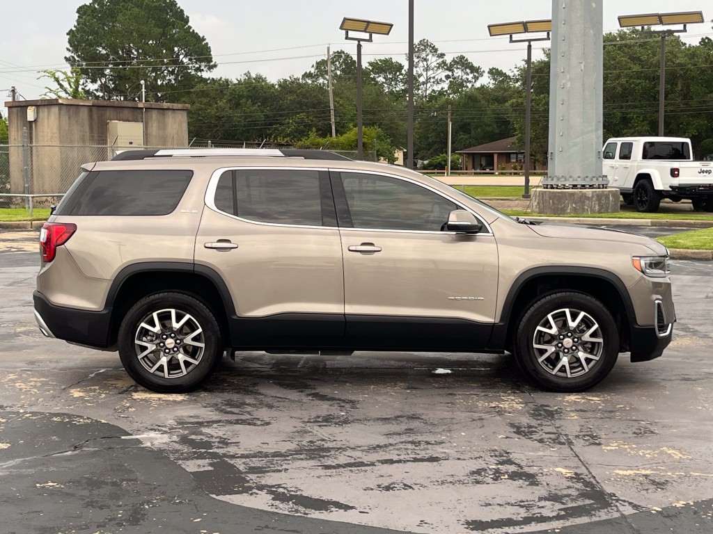 2023 GMC Acadia Image 10