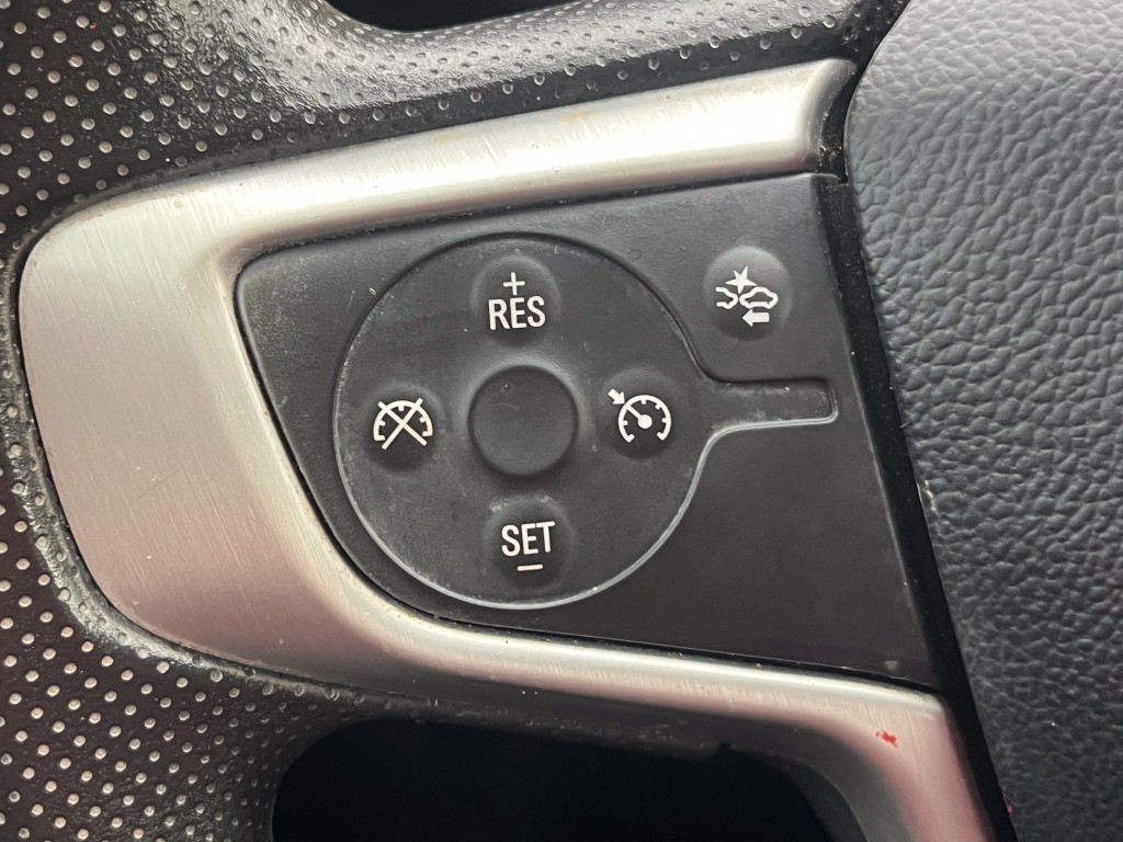 2023 GMC Acadia Image 16