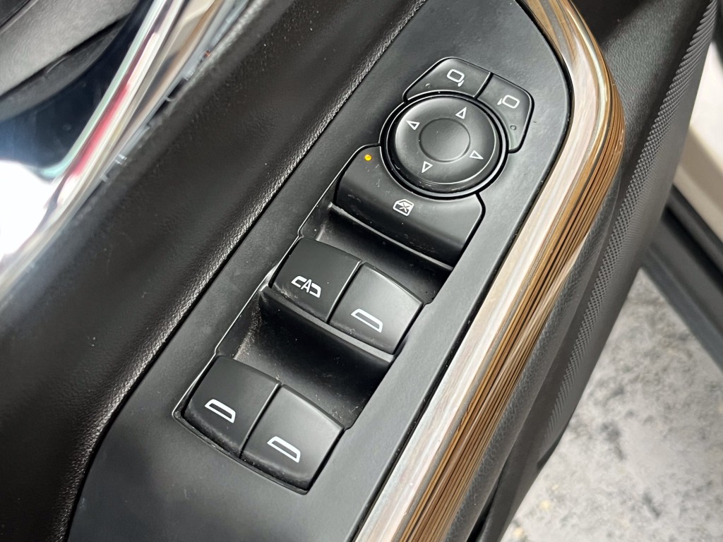 2023 GMC Acadia Image 23