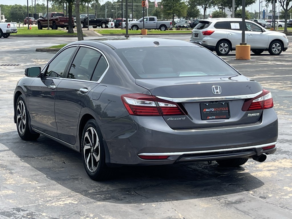 2016 Honda Accord Image 8