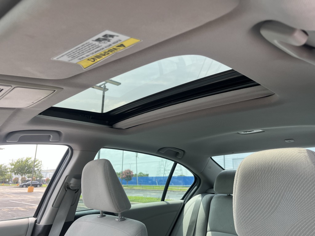 2016 Honda Accord Image 31