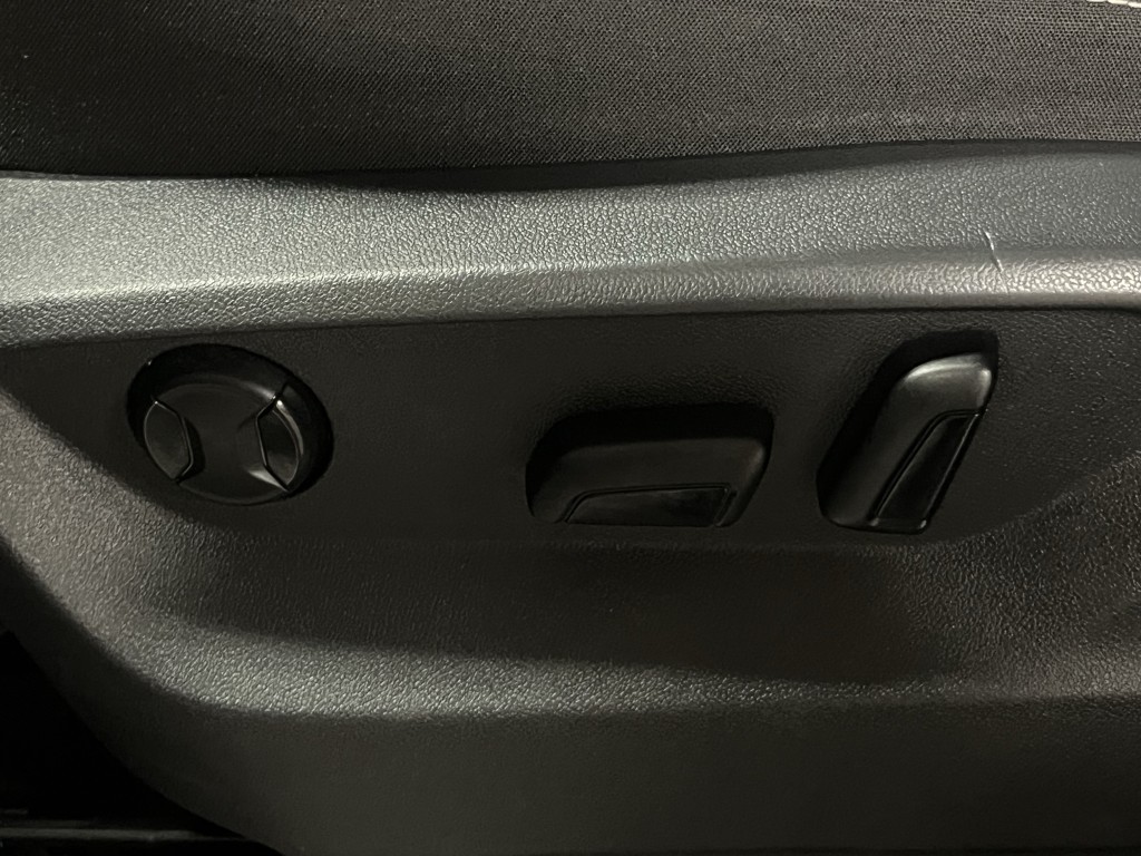2023 Volkswagen Atlas Image 24