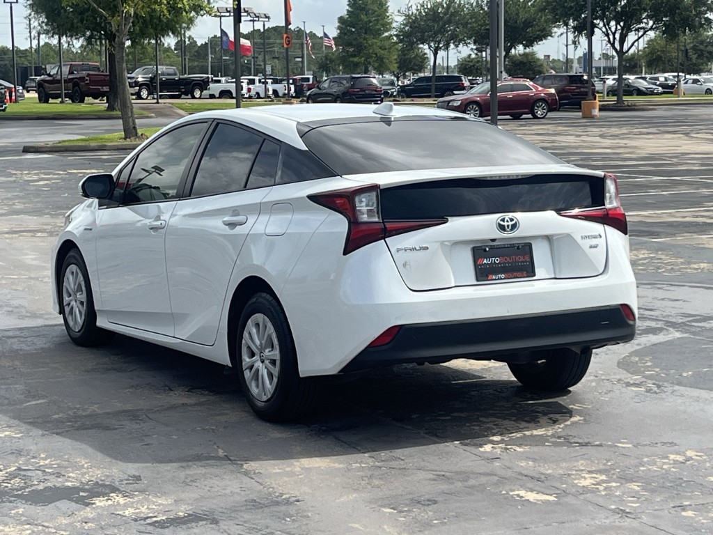 2021 Toyota Prius Image 8