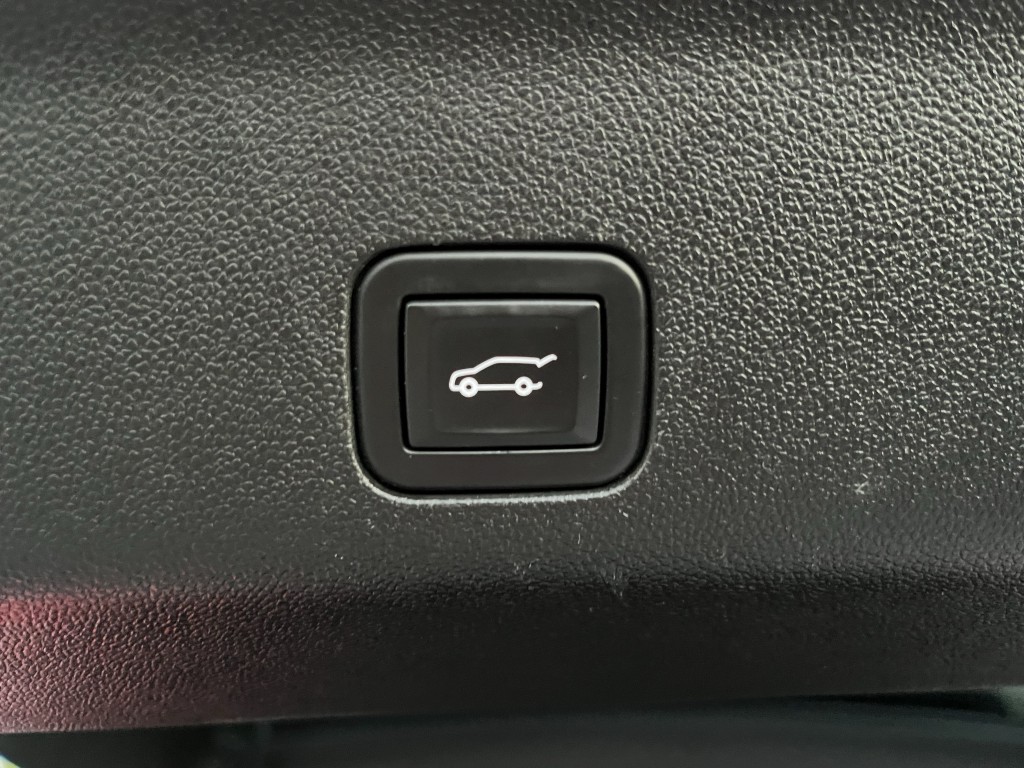 2021 Chevrolet Tahoe Image 18