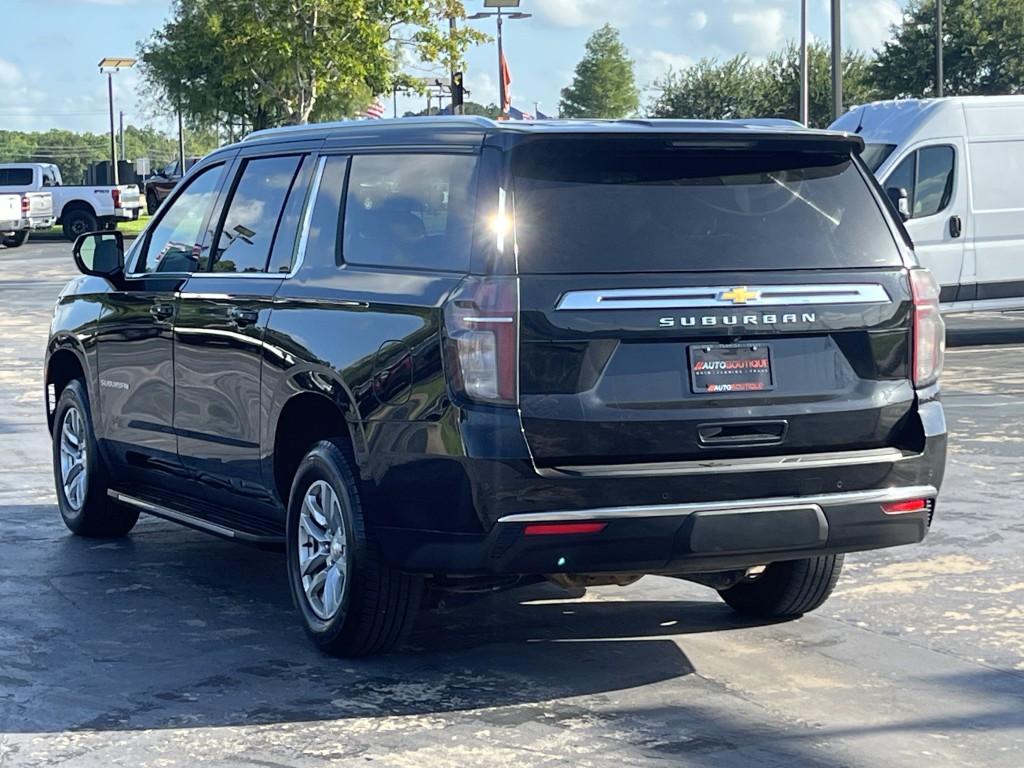 2021 Chevrolet Suburban Image 8