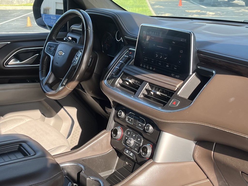 2021 Chevrolet Suburban Image 15