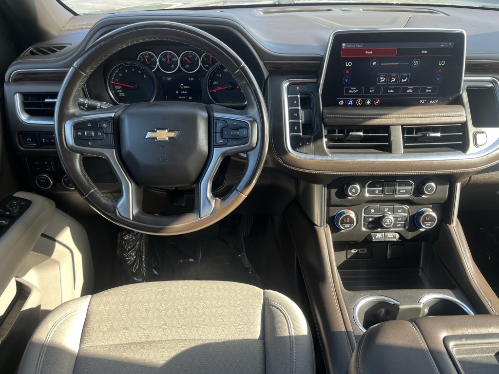 2021 Chevrolet Suburban Image 16