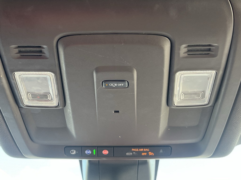 2021 Chevrolet Suburban Image 24