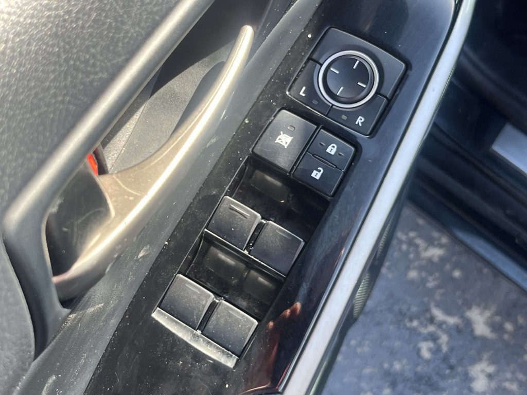 2018 Lexus IS Image 23