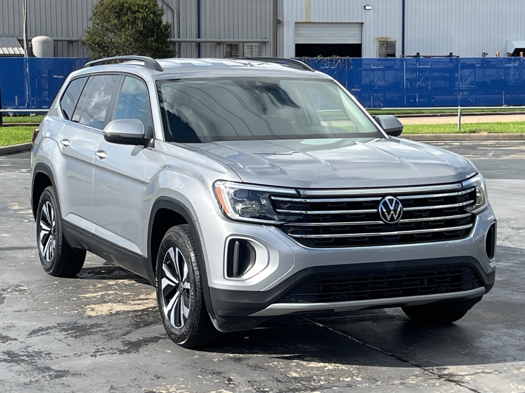 2026 Volkswagen Atlas Image 3