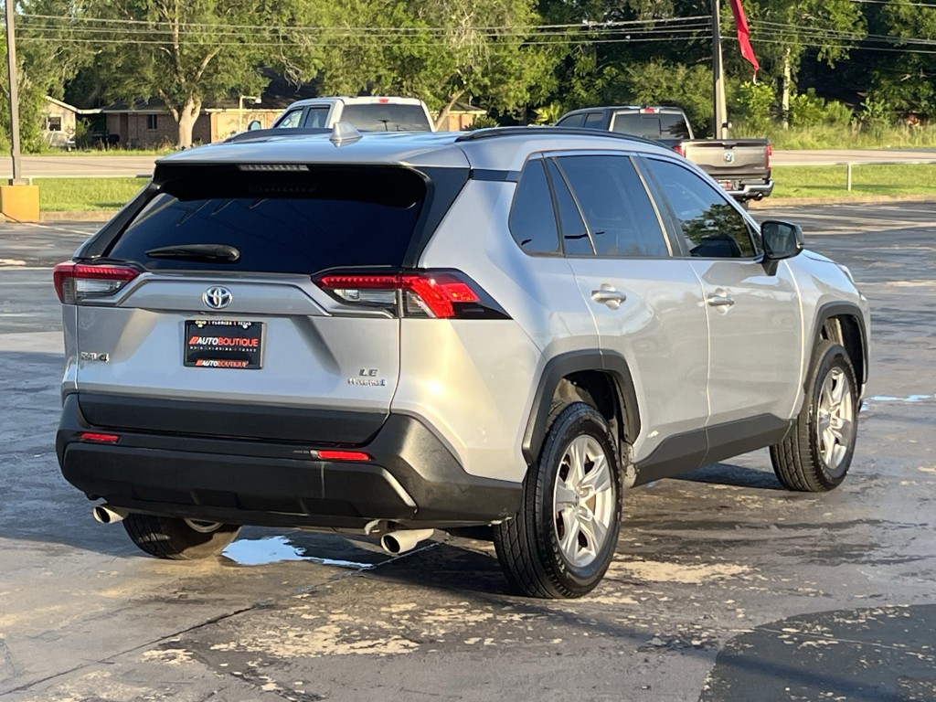 2022 Toyota Rav4 Image 8