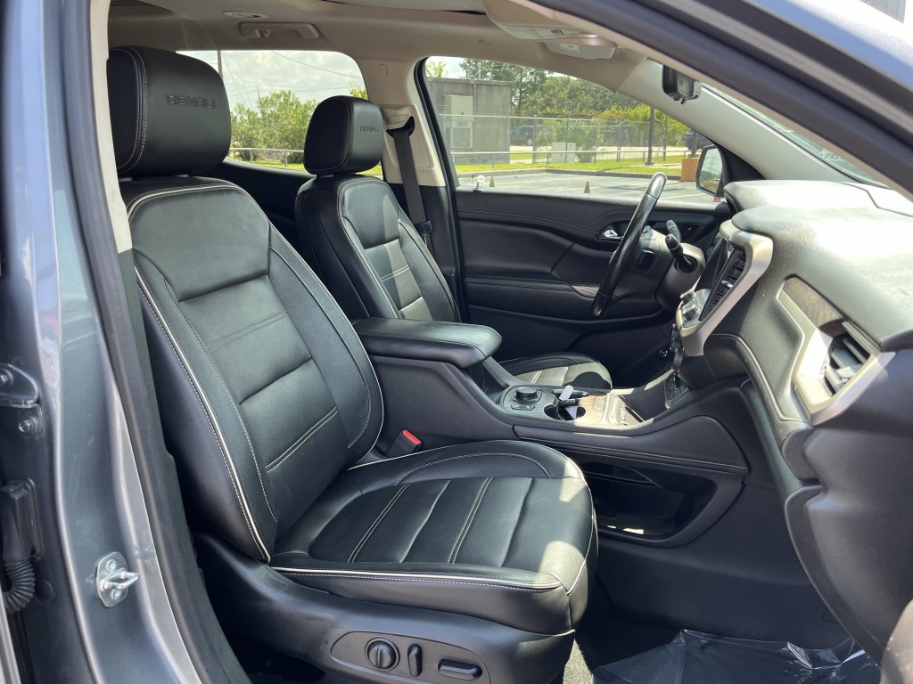 2020 GMC Acadia Image 32