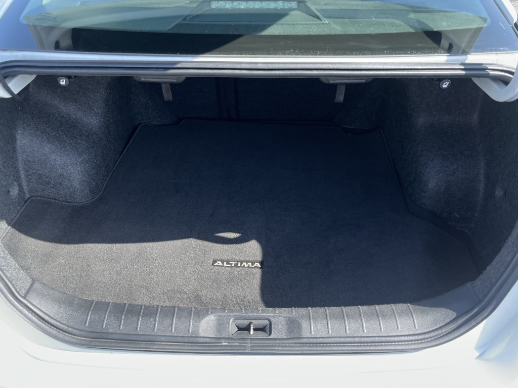 2023 Nissan Altima Image 12