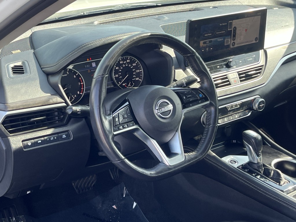 2023 Nissan Altima Image 14