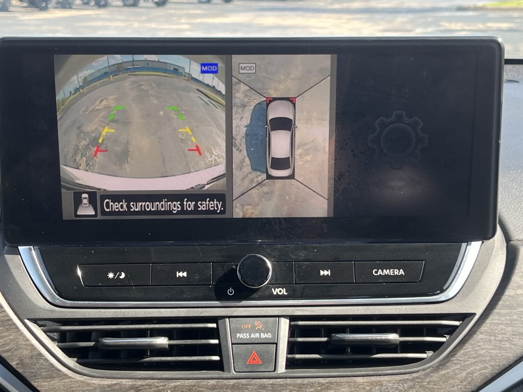2023 Nissan Altima Image 23