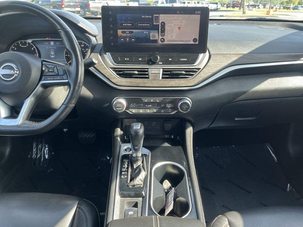 2023 Nissan Altima Image 25